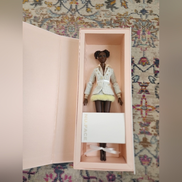 NRFB, Integrity Toys, Nu Face FR2 NU Classic Lilith Blair Fashion. - Picture 2 of 15